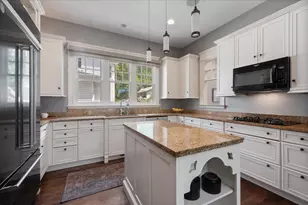 2712 Harrison St, Evanston, IL 60201 - Photo 13