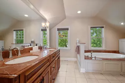 [Address not provided], Evanston, IL 60201 - Photo 27