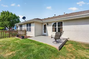 335 Elizabeth Dr, Coal City, IL 60416 - Photo 17
