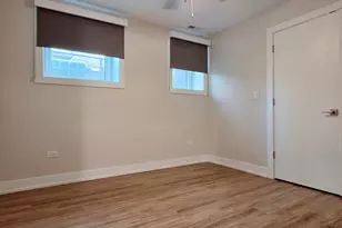 2230 W Wilson Ave, Chicago, IL 60625 - Photo 25