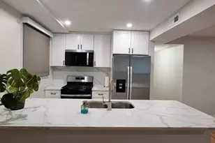 2230 W Wilson Ave, Chicago, IL 60625 - Photo 3