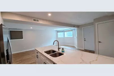 2230 W Wilson Avenue #G, Chicago, IL 60625 - Photo 5