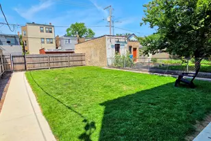 2230 W Wilson Ave, Chicago, IL 60625 - Photo 29