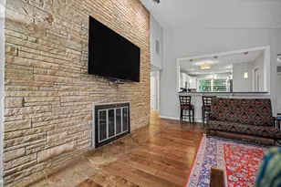 706 La Sell Dr, Champaign, IL 61820 - Photo 13