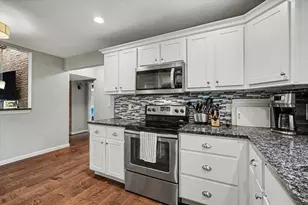 706 La Sell Dr, Champaign, IL 61820 - Photo 17