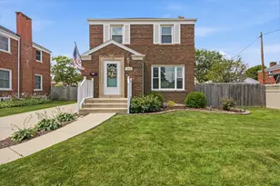 1616 Balmoral Ave, Westchester, IL 60154 - Photo 1