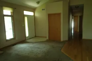 8107 Nielsen Dr, Tinley Park, IL 60477 - Photo 3