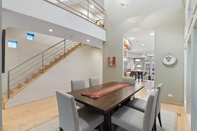 930 W Wolfram Street, Chicago, IL 60657 - Photo 9