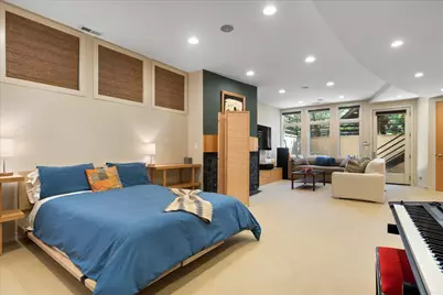 930 W Wolfram Street, Chicago, IL 60657 - Photo 39