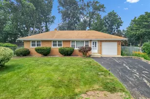 23W566 Bryn Mawr Ave, Roselle, IL 60172 - Photo 1
