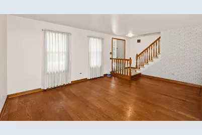 18604 Carpenter Street, Homewood, IL 60430 - Photo 3