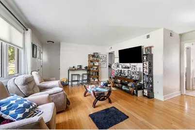 831 S Wisconsin Avenue, Villa Park, IL 60181 - Photo 5
