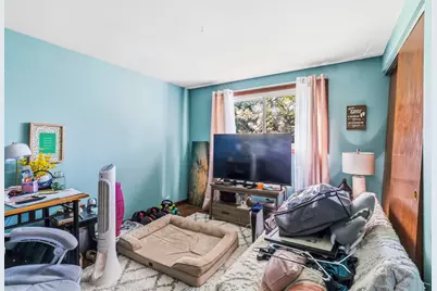 725 Old Post Road, Buffalo Grove, IL 60089 - Photo 13