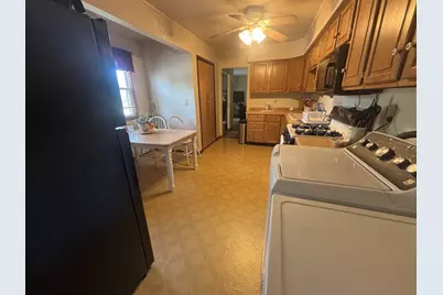 17 Sycamore Avenue, Carpentersville, IL 60110 - Photo 5