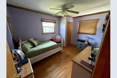 17 Sycamore Avenue, Carpentersville, IL 60110 - Photo 7