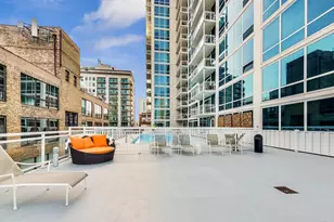 757 N Orleans St, Chicago, IL 60654 - Photo 17