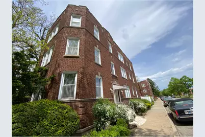 10856 S Avenue D Avenue, Chicago, IL 60617 - Photo 3