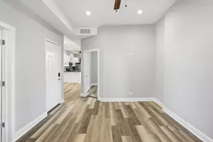 4024 W Arthington St, Chicago, IL 60624 - Photo 7