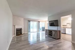 692 Hapsfield Ln, Buffalo Grove, IL 60089 - Photo 3