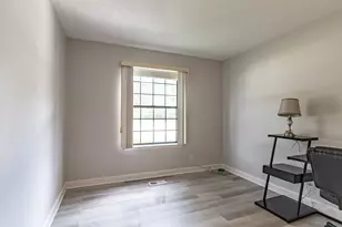 692 Hapsfield Ln, Buffalo Grove, IL 60089 - Photo 15