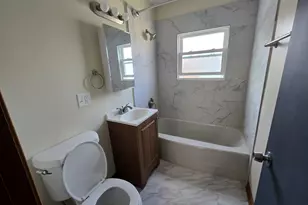 10653 S Mackinaw Ave, Chicago, IL 60617 - Photo 9