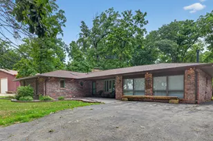 14309 K B Rd, Capron, IL 61012 - Photo 3