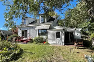 9940 Melvina Ave, Oak Lawn, IL 60453 - Photo 1