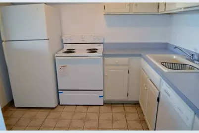 2005 S Finley Road #911, Lombard, IL 60148 - Photo 5