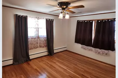 304 W Miller Road, Sterling, IL 61081 - Photo 13