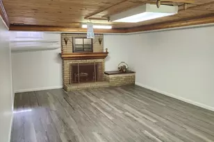 304 W Miller Rd, Sterling, IL 61081 - Photo 17