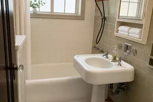 7348 N Ridge Blvd, Chicago, IL 60645 - Photo 27