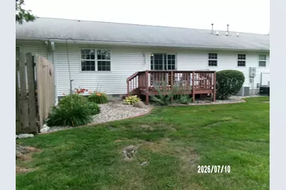103 Fleming Court #103, Watseka, IL 60970 - Photo 3