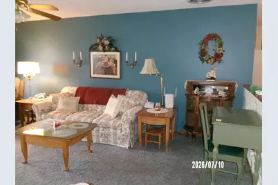 103 Fleming Court #103, Watseka, IL 60970 - Photo 9