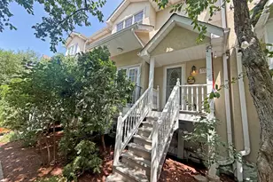 1132 Schneider Ave, Oak Park, IL 60302 - Photo 1