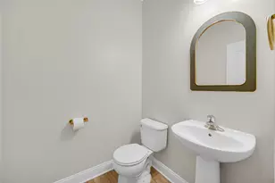 803 W Courtland St, Mundelein, IL 60060 - Photo 13