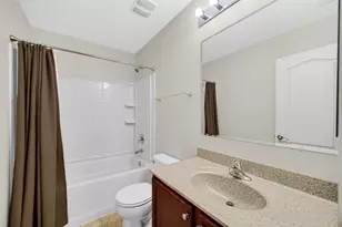 803 W Courtland St, Mundelein, IL 60060 - Photo 23