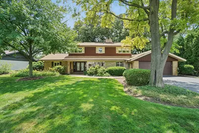 147 Timber View Drive, Oak Brook, IL 60523 - Photo 1