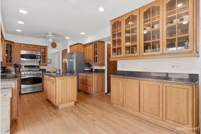 78 Forestview Lane, Aurora, IL 60502 - Photo 5