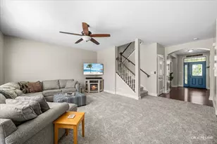 318 Winthrop Dr, Oswego, IL 60543 - Photo 9