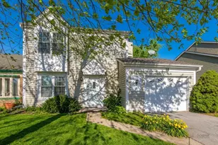18 Bedford Rd, Mundelein, IL 60060 - Photo 1