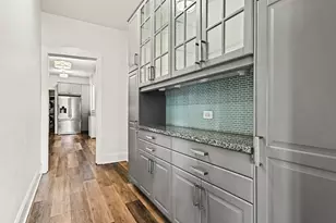 1140 E Hyde Park Blvd, Chicago, IL 60615 - Photo 9