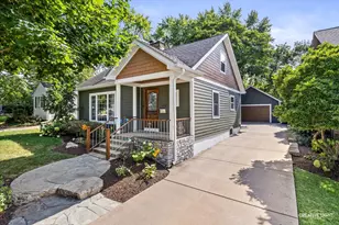 403 S 13th Ave, Saint Charles, IL 60174 - Photo 1