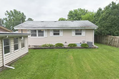 1527 S Main Street, Belvidere, IL 61008 - Photo 49