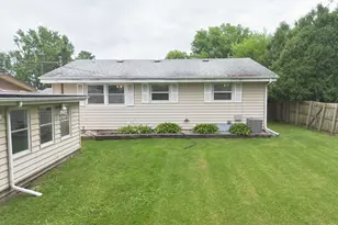 1527 S Main St, Belvidere, IL 61008 - Photo 49