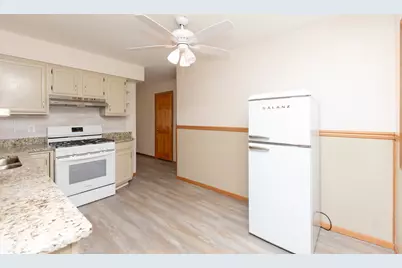 1527 S Main Street, Belvidere, IL 61008 - Photo 15