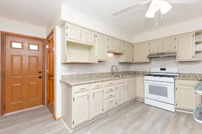 1527 S Main Street, Belvidere, IL 61008 - Photo 13