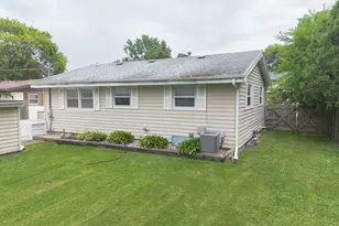 1527 S Main St, Belvidere, IL 61008 - Photo 53