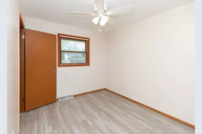 1527 S Main Street, Belvidere, IL 61008 - Photo 33