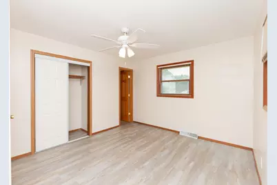1527 S Main Street, Belvidere, IL 61008 - Photo 35