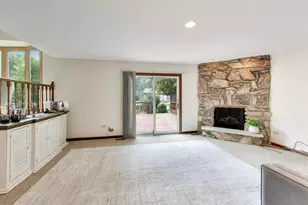 2620 N Phelps Ave, Arlington Heights, IL 60004 - Photo 13
